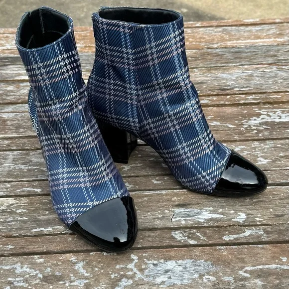 1901 Plaid Heeled Bootie w/ Black Patent Leather: Blue/Pink/Silver, size 6.5 - Picture 7 of 10